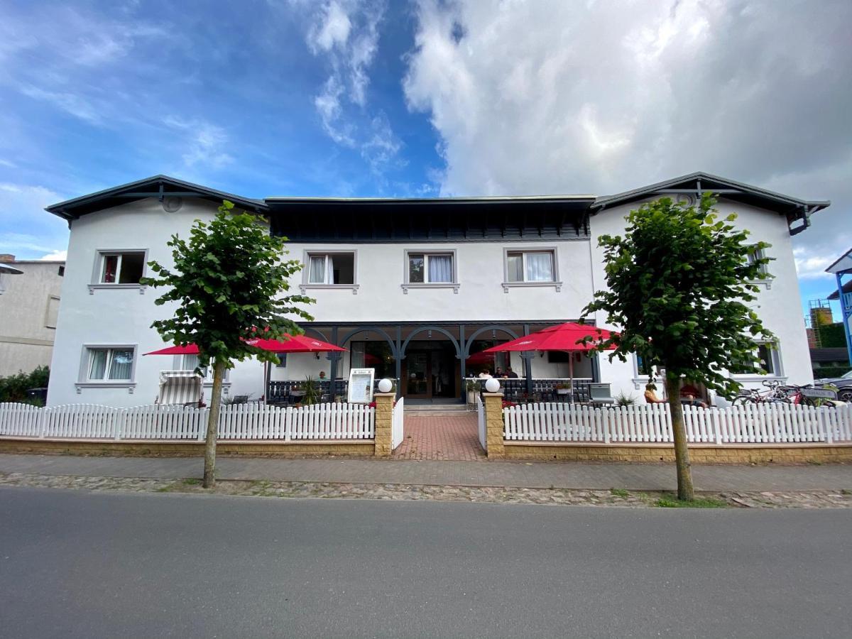 Hotel Altes Kurhaus Baabe Exterior photo