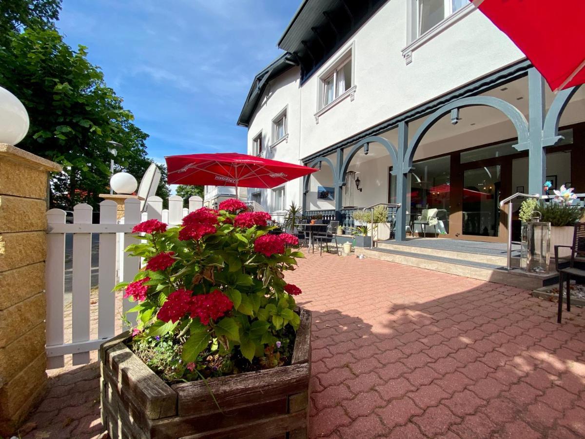 Hotel Altes Kurhaus Baabe Exterior photo